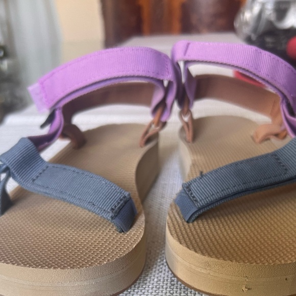 Teva Midform Universal Sandal Size 7 - Picture 10 of 10